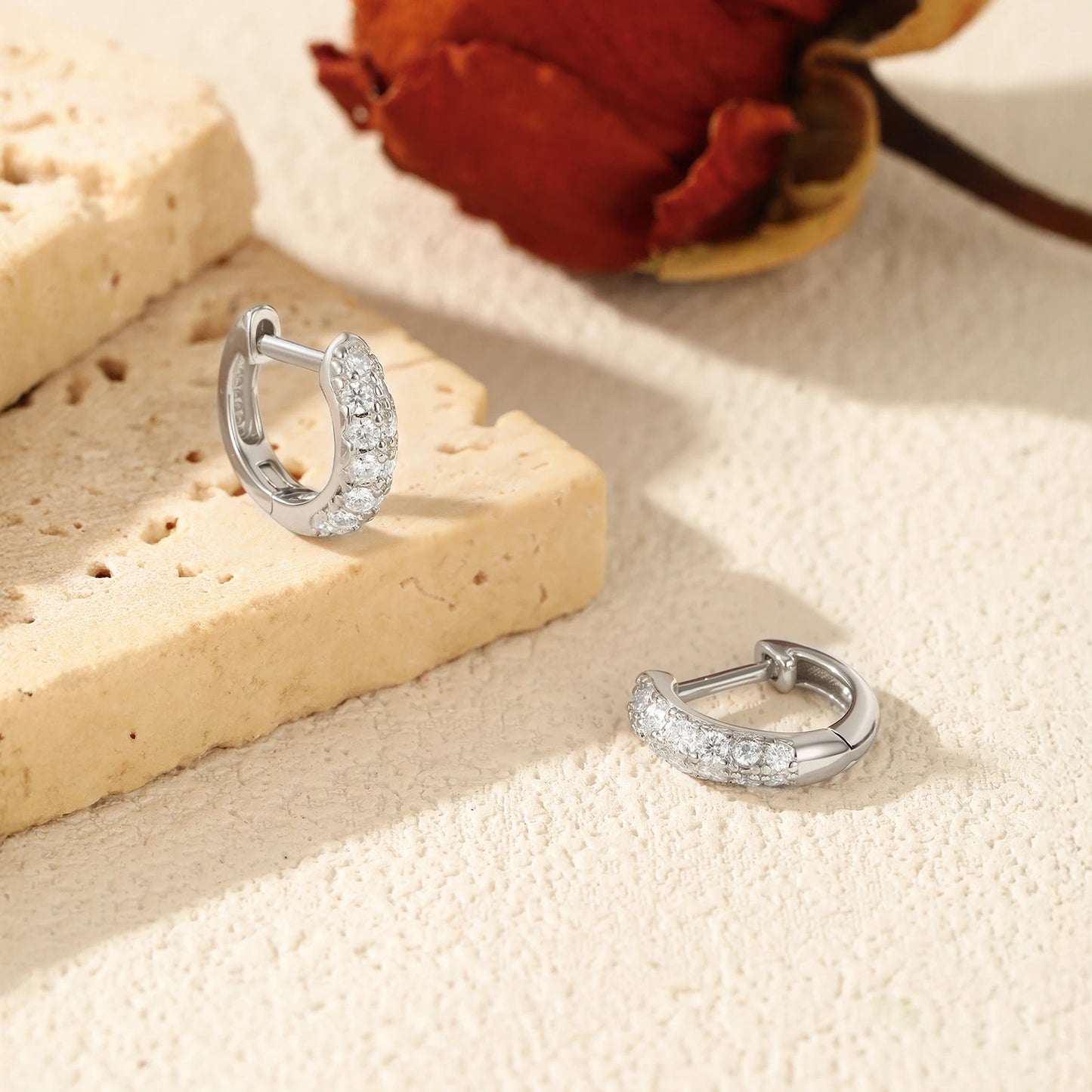 MODIAN D Color Sparkling Moissanite Circle Ear Buckle 925 Sterling Silver; cute ❤️