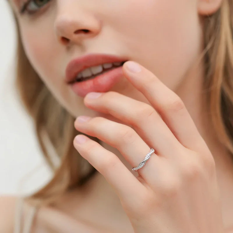 Twist Ring for Women Fashion 925 Sterling Silver Stack Twisted Ring Cubic Zirconia; irresistible❤️
